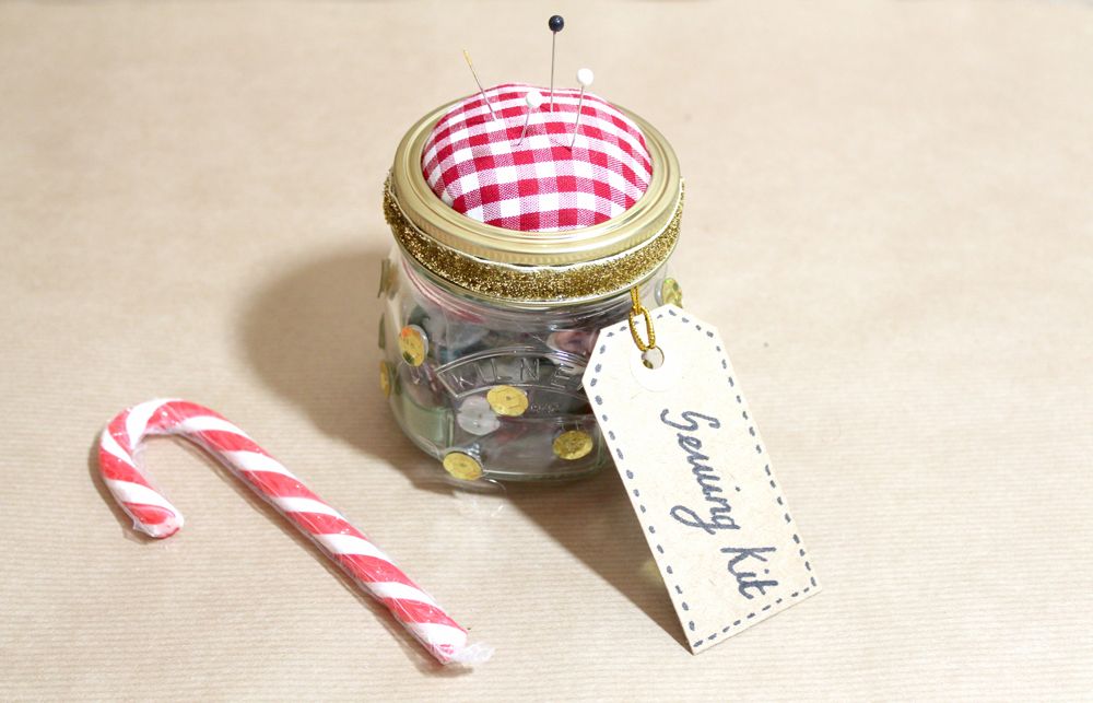  photo 10 paige joanna diy sewing kit_zpscmnrznre.jpg