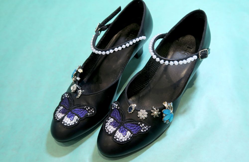 photo Paige Joanna DIY Embellished Jewel Shoes_zpsumlowyek.jpg