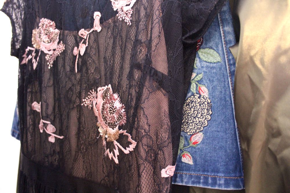 photo Paige Joanna Miss Selfridge Lace Dress Details_zpsuvwb7vqr.jpg