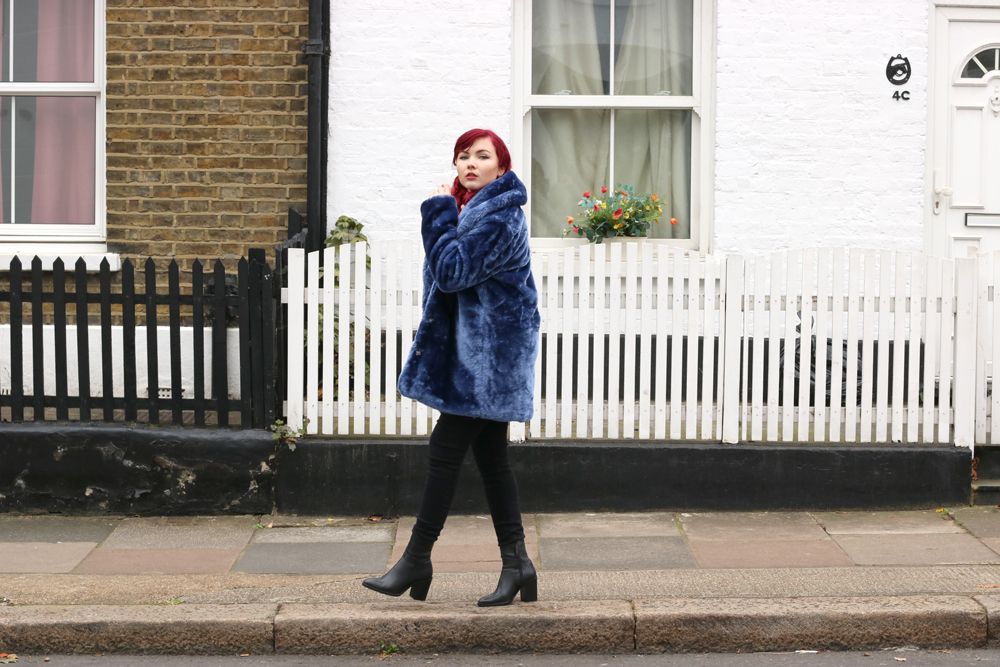  photo Paige Joanna Missguided Blue Fur Coat Outfit_zpdata-srcznhgrq.jpg