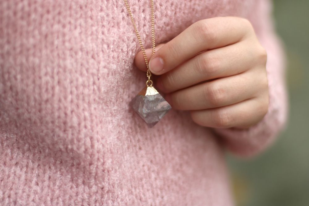  photo Paige Joanna Missguided necklace detail_zpsejiw16uf.jpg