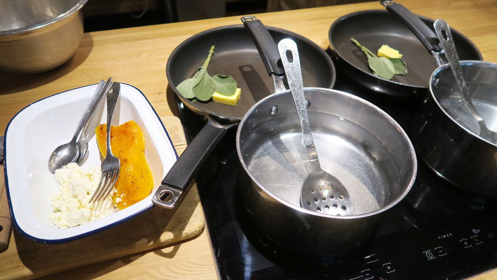  photo Paige Joanna Pasta making_zpsslj7jnqx.jpg