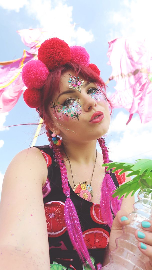 Secret Garden Party Festival 2016 Paige Joanna Festival Glitter Make Up and Pom Poms