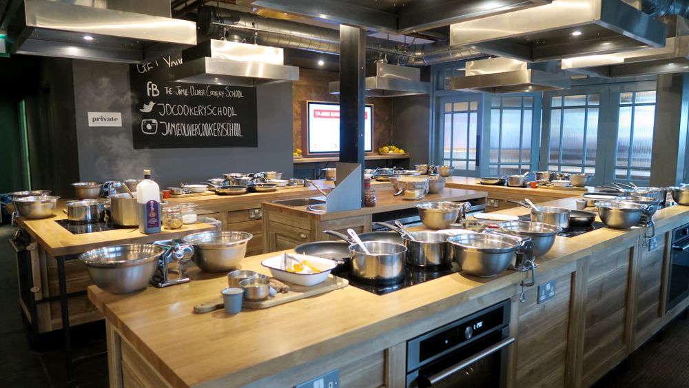  photo Paige Joanna cokkery school work space_zpssbqnib41.jpg