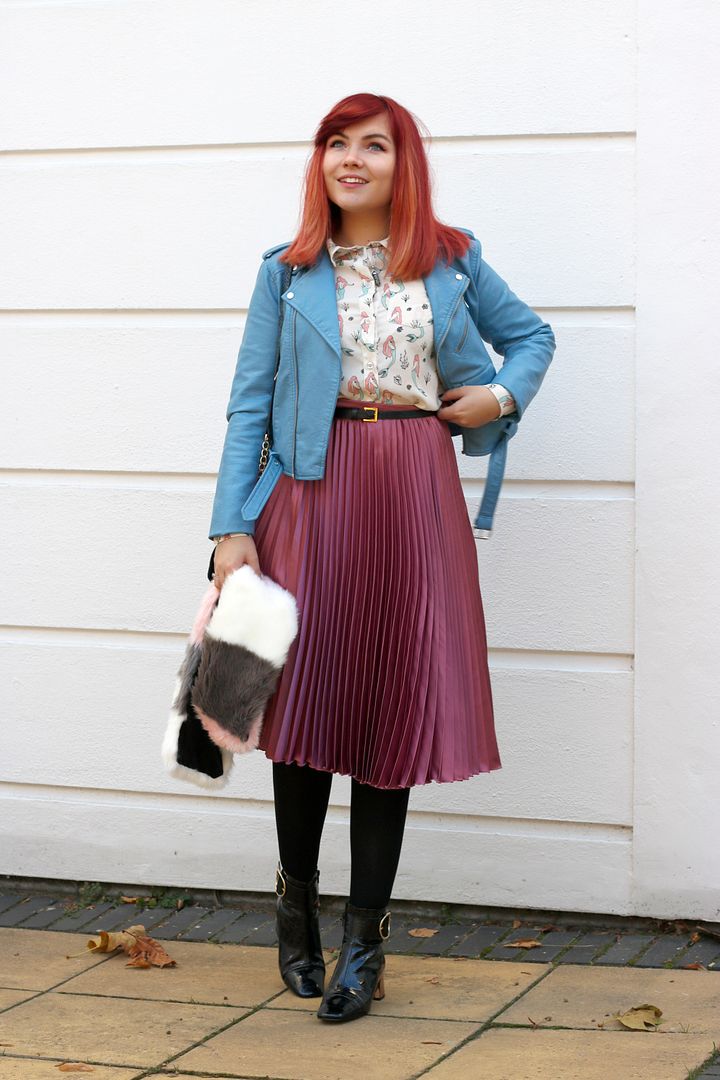 photo Paige Joanna pleated skirt and leather jacket_zpstkbxagf3.jpg
