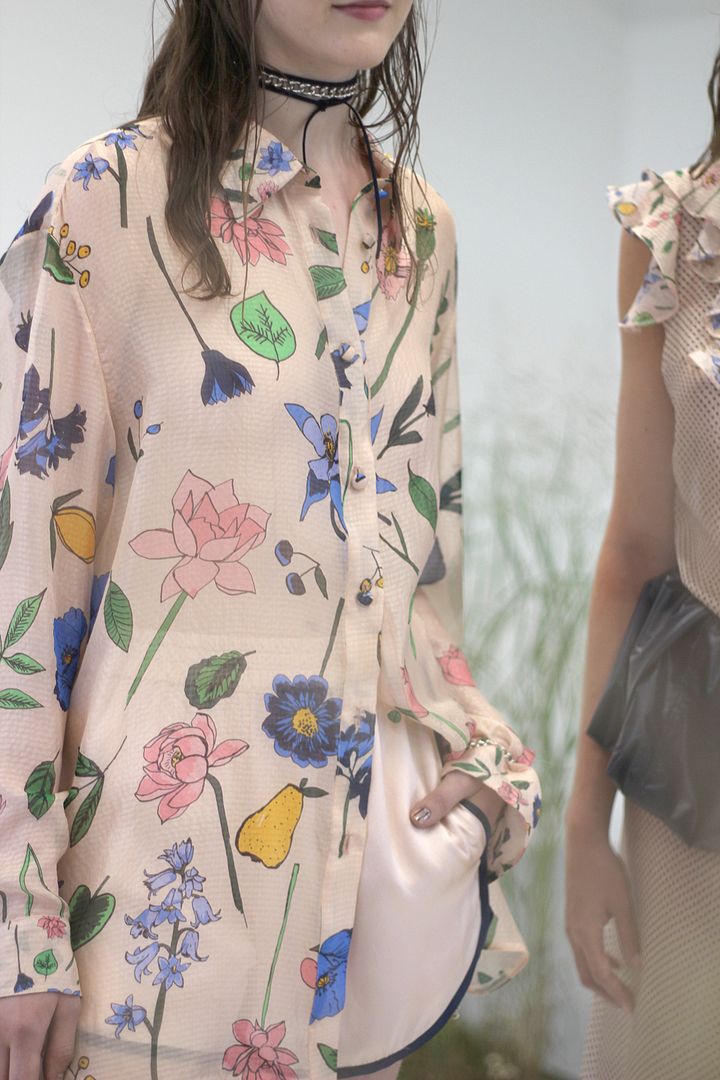  photo paige joanna london fashion week markus lupher floral ss17 blouse_zpscd1gxpjq.jpg