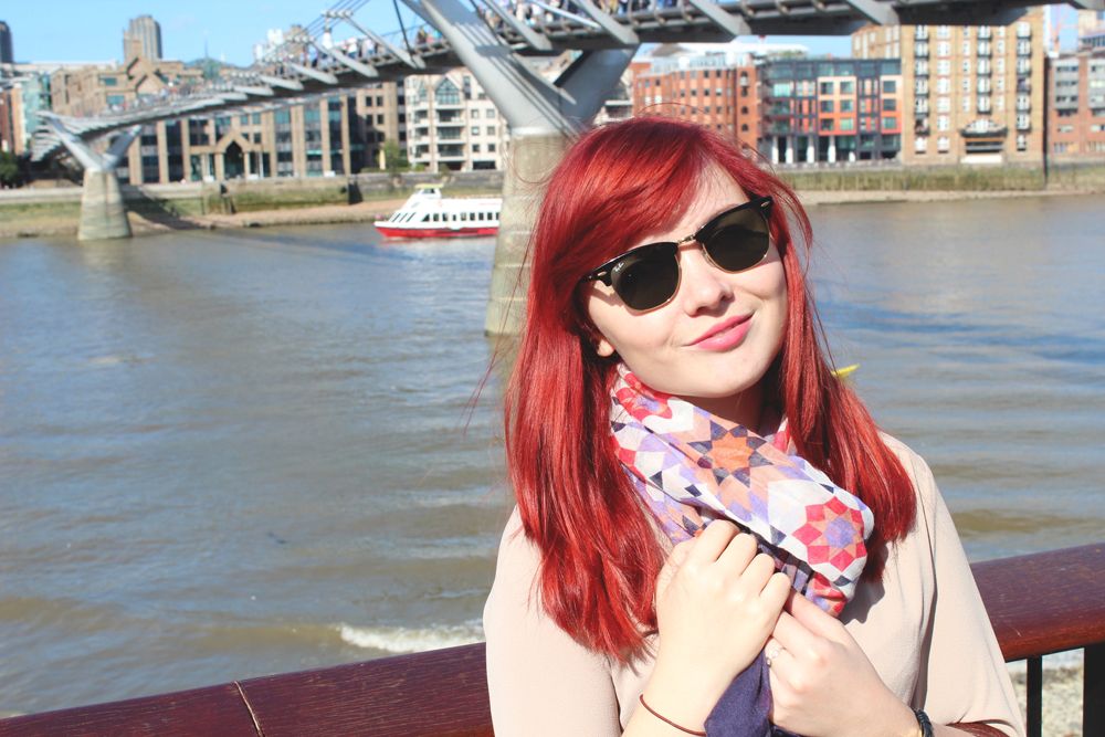  photo paige joanna exploring london milenium bridge_zpsltfydaak.jpg