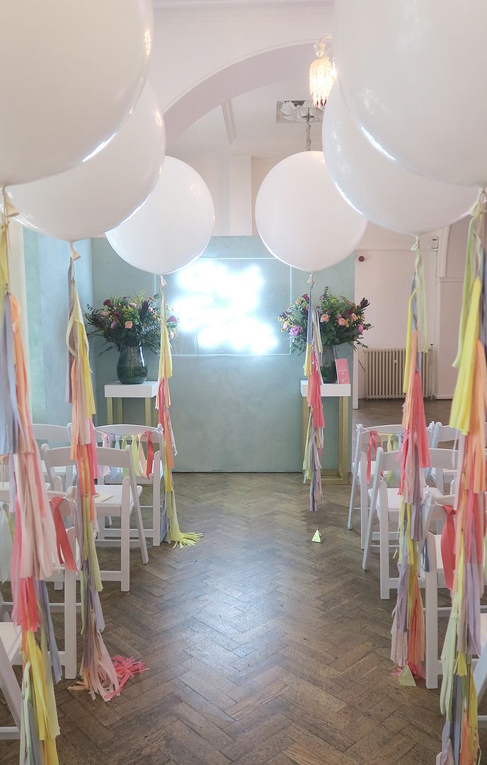 photo Paige Joanna NOTHS balloons_zpsyctw6pxs.jpg