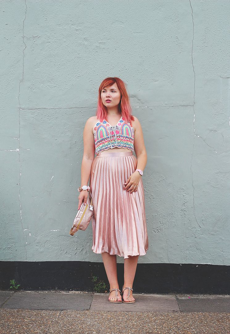 Paige Joanna accessorize top and mi-pac