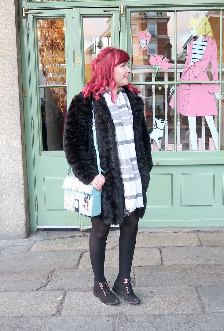 Paige Joannna Time For Tea Sewing Shop Handbag Vendula London