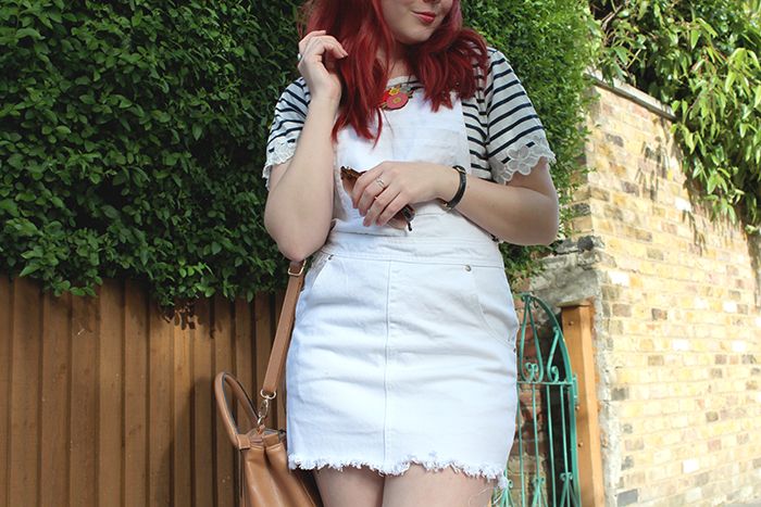 white navy and tan summer outfit