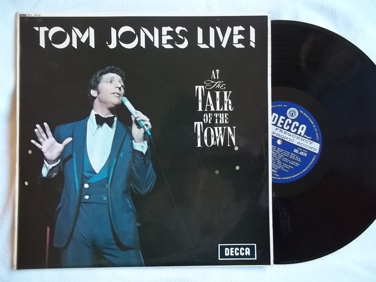 Album LIVE AT THE TALK OF THE TOWN by TOM JONES on CDandLP