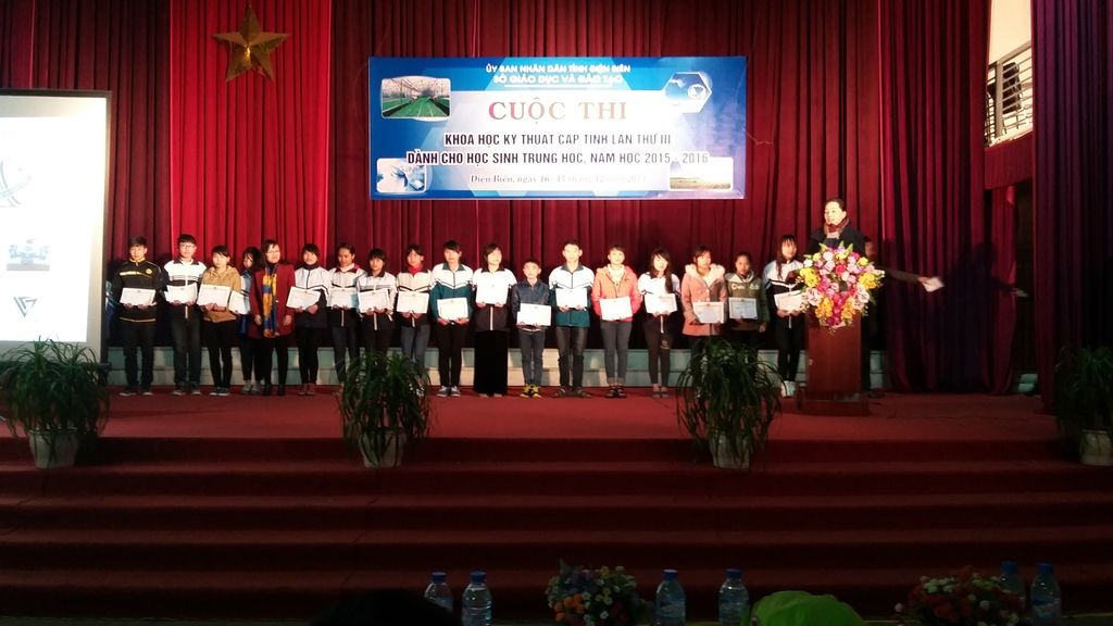 Cuộc thi nghiên cứu KHKT dành cho học sinh phổ thông năm 2015 của trường THPT Chà Cang thành công tốt đẹp