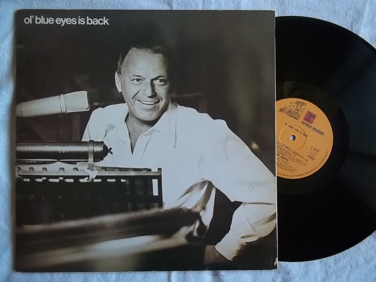 Album OL BLUE EYES IS BACK by FRANK SINATRA on CDandLP